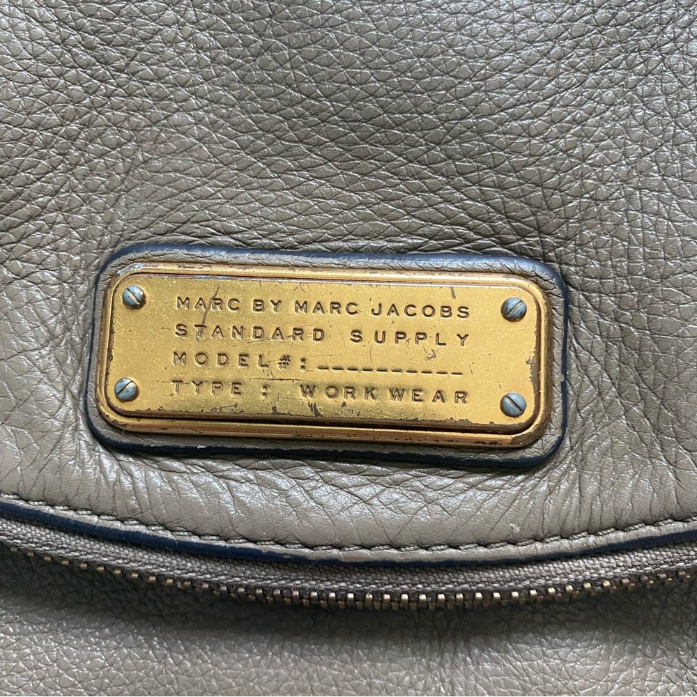 MARC BY MARC JACOBS | New Q Natasha Shoulder Crossbody Flap Bag Shoulder Pad - Picture 2 of 11